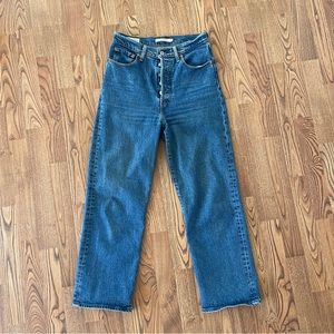 Levi’s Ribcage Straight size 28
